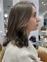 ティエラ 原宿 表参道(Tierra)&nbsp;〈Tierra毛利仁美〉外国人風カラーでつくるふんわりミディ