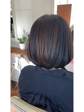 ヘアーアンドメイクアップモパ bob