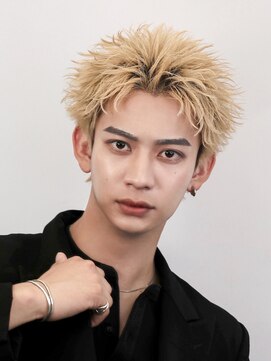 波打ちスパイキーショート