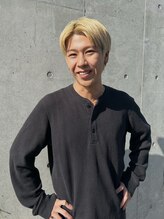 ヘルブラウ ヘアーデザイン(hellblau hair design) 山本 一貴