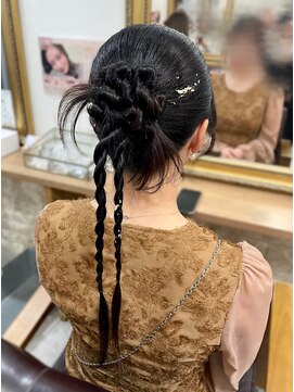 ヴィアス(Vias) ねじねじカチモリヘア(mayu)