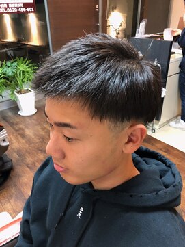 ホーマン(HOMAN) ツーブロック(フェードカット)