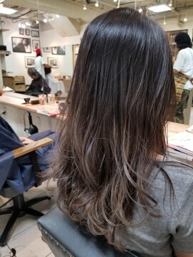 ペネロープ(Penelope) グレーグラデーション