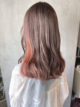 サクラ オモテサンドウ(SAKURA) イヤリングカラー　オレンジベージュ　ロング