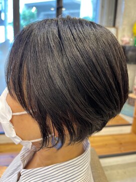 ウルラボ(ULULABO) ショートボブ