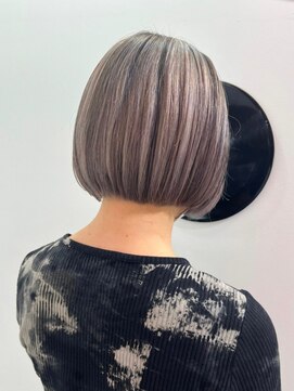 デート 下北沢(DATE) ダブルカラーブロンドベージュカラーケアブリーチハイトーン韓国