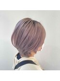 ピンクベージュ