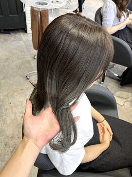 リーオオサカ(Lee Osaka) 【赤みが嫌いな方】アディクシーカラー/kana