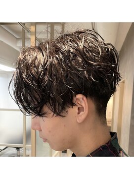 スキル 渋谷(SKILL) センターパートツイストスパイラル