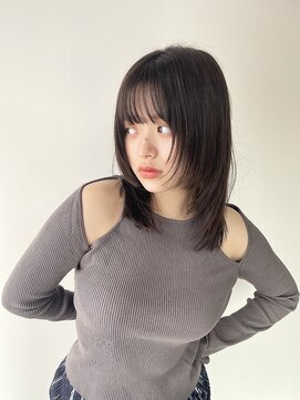 シスタ(SISTA) フェイスレイヤーカットミディアムレイヤー顔まわりレイヤー