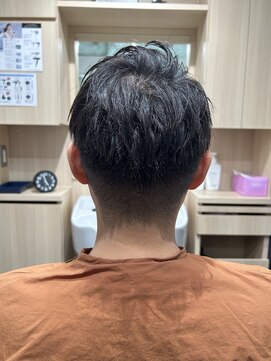 リバティシェアバーバー 銀座(LIBERTY SHARE BARBER) 【メンズカット】ツーブロアップバングベリーショート