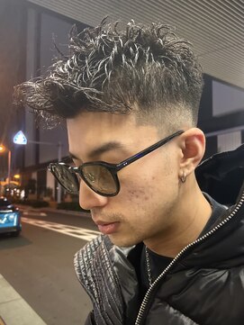 ヒロギンザ 大阪本店(HIRO GINZA) スパイキーパーマ×スキンフェード