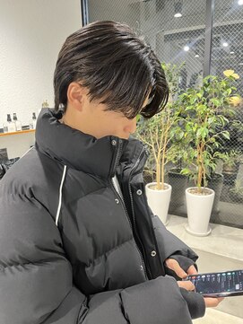 アイズ 海老名(AIZU) ニュアンスパーマ センターパート 毛流れ カルマ 眉毛