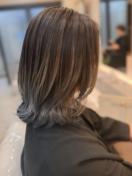 ザビー(THE B) 本八幡×裾カラー×ケアブリーチ×外ハネ