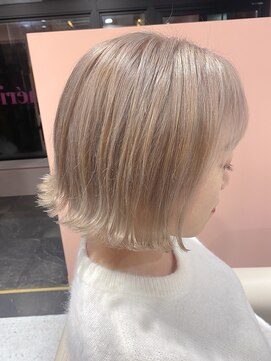 シェリエ(Cherie) ミルクティーベージュ/外ハネボブ/ボブ/韓国ヘア/韓国カラー