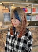 個性派デザインカラー × レイヤーカット