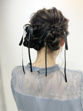 シー(shii..) 《shii../大黒》#ヘアセット#ヘアアレンジ#お団子ツイン