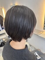 サローネウィズホワイト(salone with white) ショートボブ