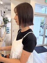 ジュエ ヘアー デザイン(Jue hair design)&nbsp;ストレートパーマでつくる切りっぱなし外はねボブ/３０代／知立