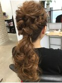 編み込みポニーテール