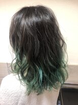 ネオリーブアイム 横浜西口店(Neolive aim)&nbsp;横浜 エメラルドグリーンのグラデーション