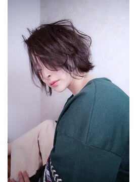 クラシア(Cracia) クール前下がりショート