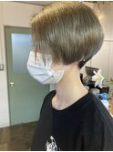 マッシュショート×シルバーベージュ