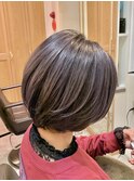 ラベンダーカラーで艶感アップ色落ちも綺麗にショートボブ