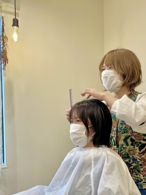 女性ならではの目線で仕上げる似合わせカットが納得の可愛いヘアスタイルを叶えます☆