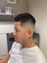 フランクスバーバーザスタンド(Frank’s barber the stand)&nbsp;アイロンパーマアップバングスキンフェードE