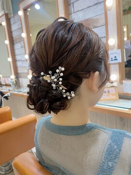 ネオリーブ クタ 町田店(Neolive kuta) 【Neolive kuta】ふわふわシニヨンスタイル【町田】