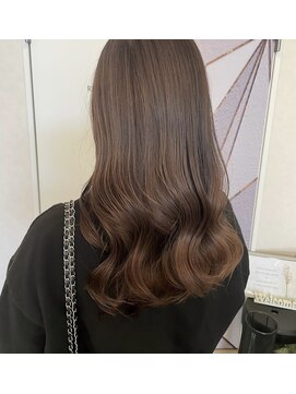 ロッカヘアエジェ(ROCCA hair eje.) ベージュブラウン/ゆる巻きロング