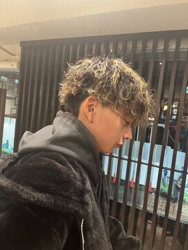 キュア 小岩店(cure) ハイライト×ツイストスパイラルパーマ！