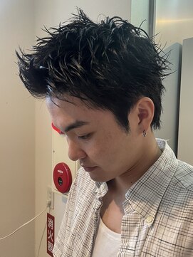 グッドタイムエフティフィフス 横浜西口(GoodTimes ft.fifth) 横浜スパイキーショートルーズショートビジネスヘア短髪刈り上げ