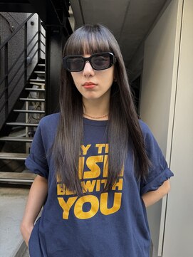 イー(Ii) ロングレイヤーカット／ワイドバング/マッシュ