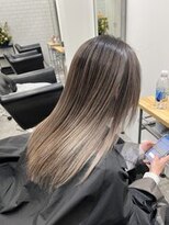 ジーレ(jiire)&nbsp;外国人風バレイヤージュカラー