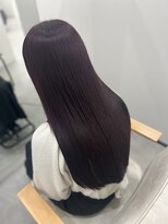 モモ(momo)&nbsp;くびれミディアム_ピンクブラウン切りっぱなしボブ