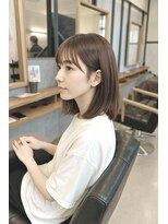 ソッカ(socca)&nbsp;切りっぱなしミディアムレイヤーボブ