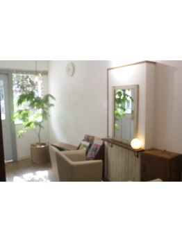 髪の素材美を大切に考え、一人一人のお客様に合ったケアやスタイルを提案！