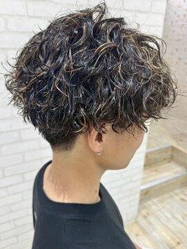 ガーデン 西川田店(garden) 宇都宮men'sメンズパーマツイストパーマ波巻きパーマ落とし眉毛