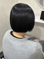 ホワイト(WHITE) 髪質改善トリートメント 艶ボブ