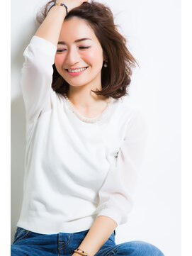 マージュ ギンザ(marju GINZA) oggi風ミディアムレイヤーボブ