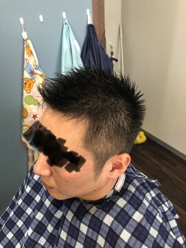 バーバー シーアンドアール(BARBER C&R) オシャレ短髪