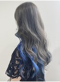 アッシュグレージュ×インナーカラー・ロング