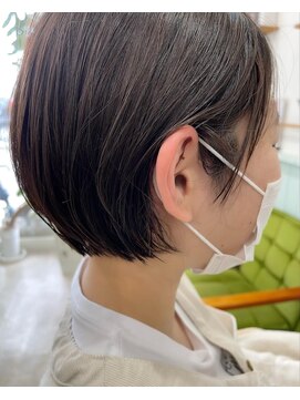 レア(le'a) つばさのショート☆耳掛けショート