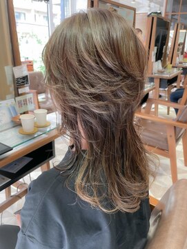 バブ バイネオリーブ(Bab by neolive) ウルフロング☆ハイレイヤー ペールベージュ