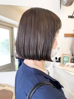 アミュレ(Amule)&nbsp;透ける透明感カラー内巻きボブ簡単スタイリングオイル仕上げ