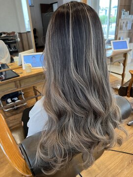 トイロ(toiro) ロングバレイヤージュ