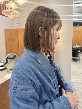 ニール 名古屋 伏見 丸の内(NEELU) 【Neelu__rie】ぱつっと×ミルクティーベージュ