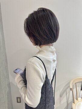 ヨーク(YOKE) YOKE 大人ボブ切りっぱなしボブぱつっとボブアッシュグレージュ